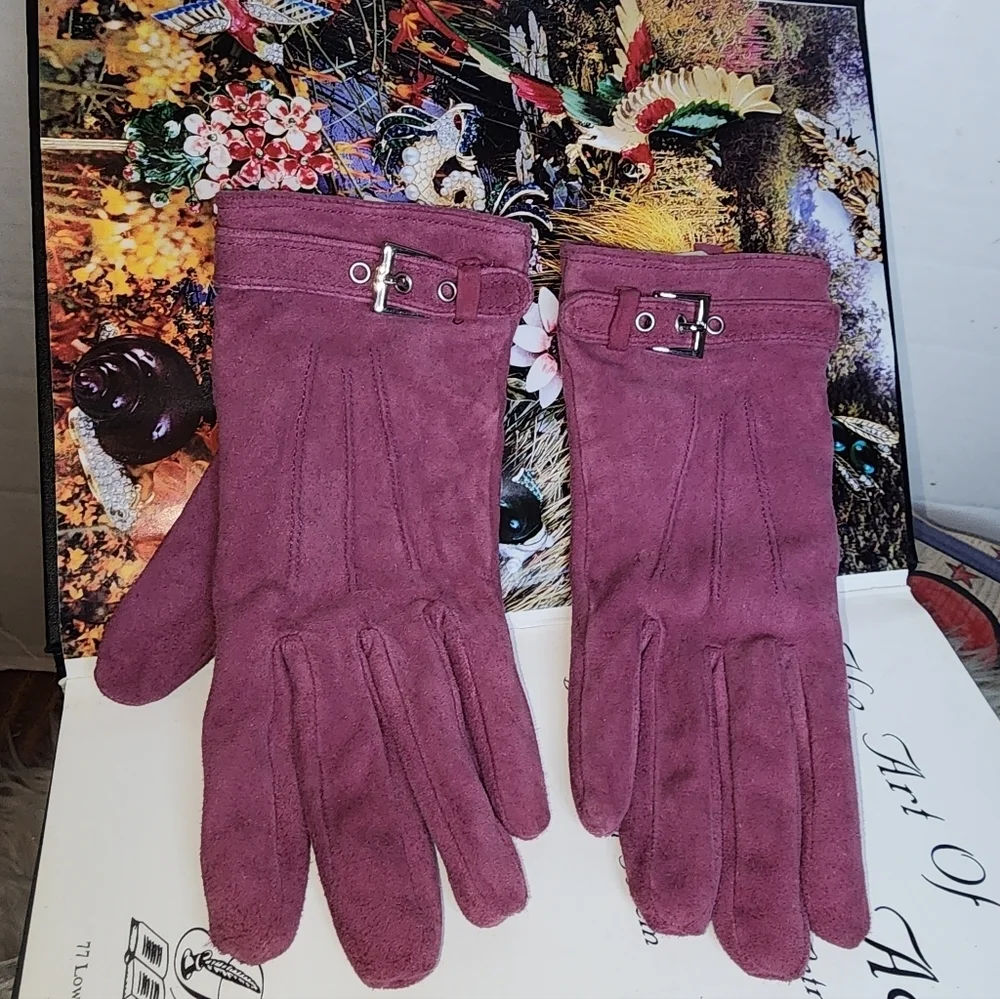Talbots Mulberry Suede Buckle Lined Gloves M